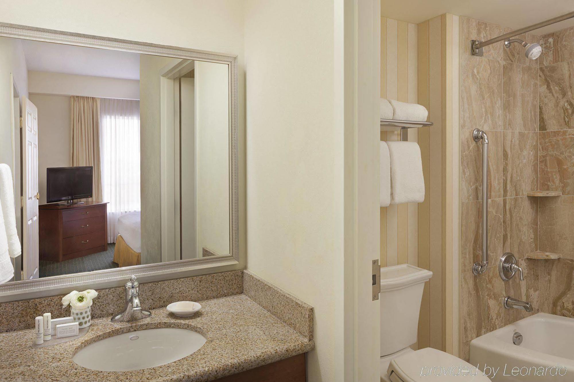 Residence Inn By Marriott Toronto Airport Εξωτερικό φωτογραφία